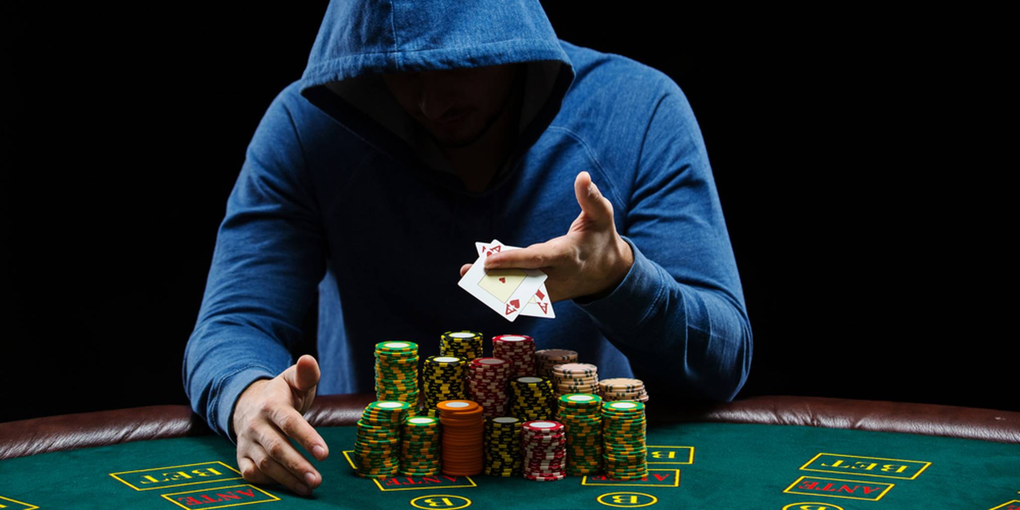 Poker Chuyên Nghiệp SV88: Bí Quyết Trở Thành Cao Thủ Poker!